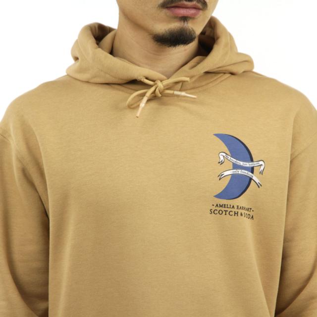 スコッチアンドソーダ メンズ パーカー 正規販売店 SCOTCH＆SODA プルオーバー フーディー オーガニックコットン HOODY WITH "AMELIA" ARTWORK CONTAINS ORGANIC COTTON 164108 0137 SAND クリスマス プレゼント ラッピング