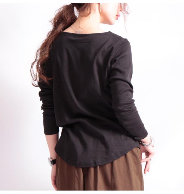 Vネックコットンカットソー