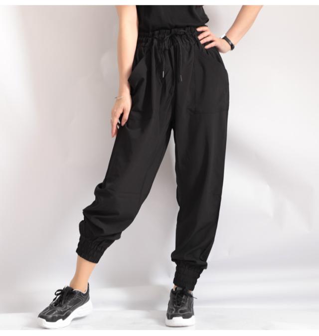 ドロスト付きジョガーパンツ
