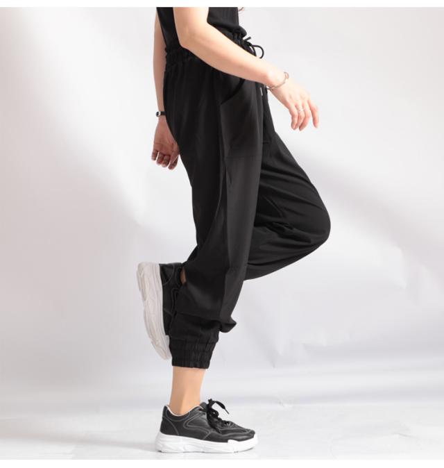 ドロスト付きジョガーパンツ