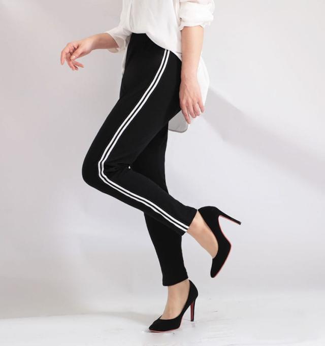 サイドライン入りレギンスパンツ