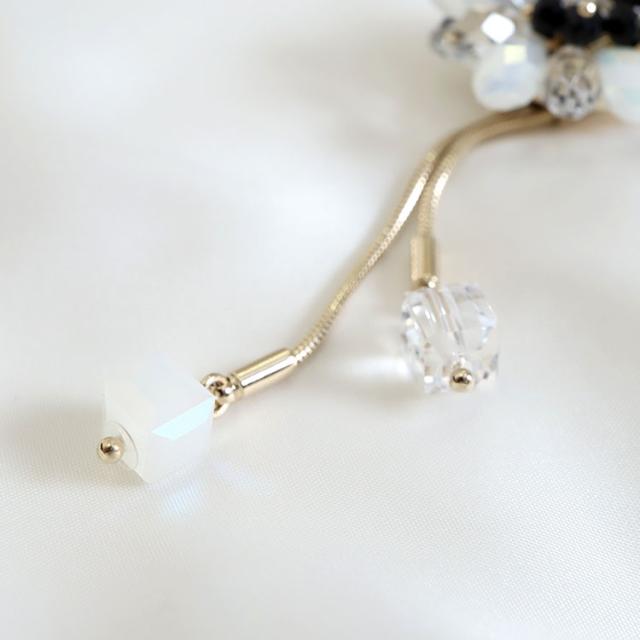 スライドチェーン花モチーフネックレス