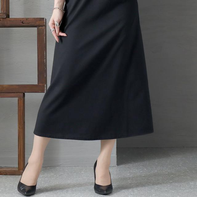 デコルテ胸ちょい空きデザインワンピース