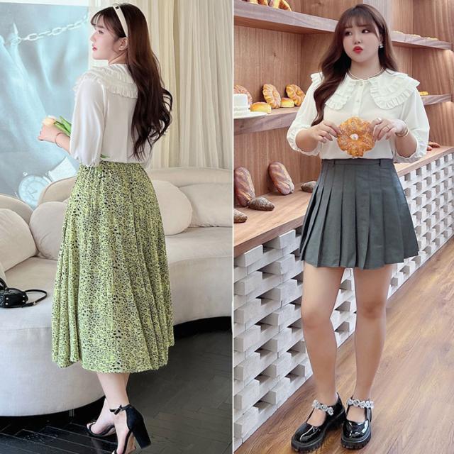 フリル襟ブラウス