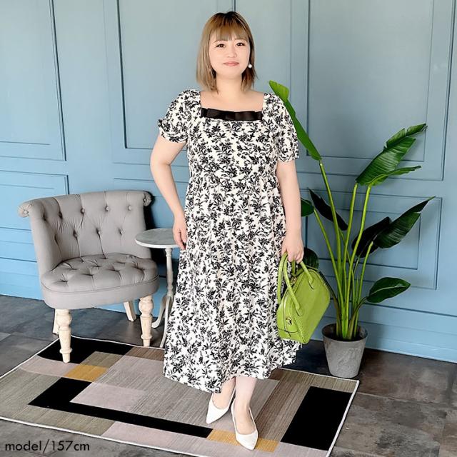 胸元リボン花柄ワンピース