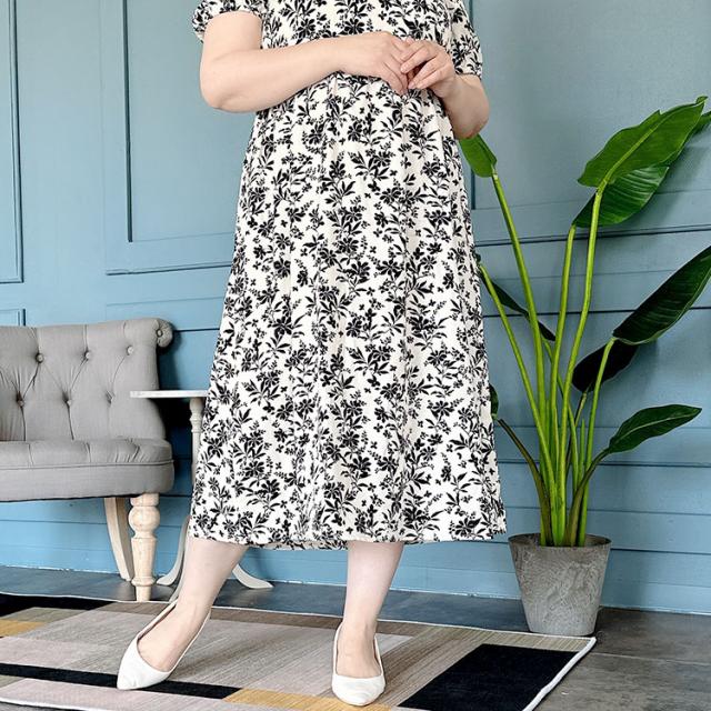 胸元リボン花柄ワンピース