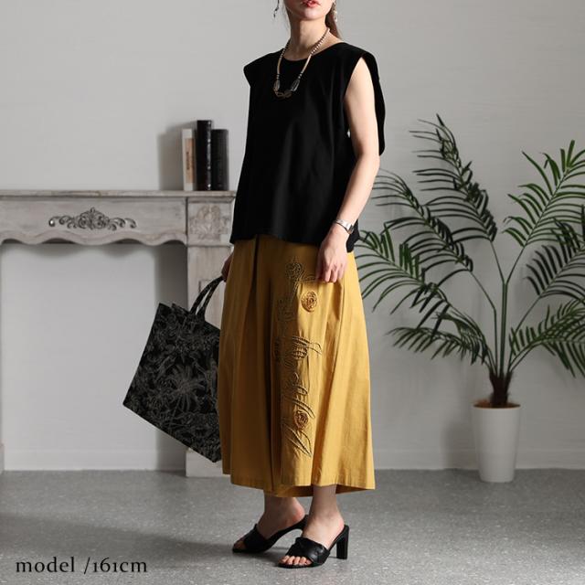 バックオープントップス