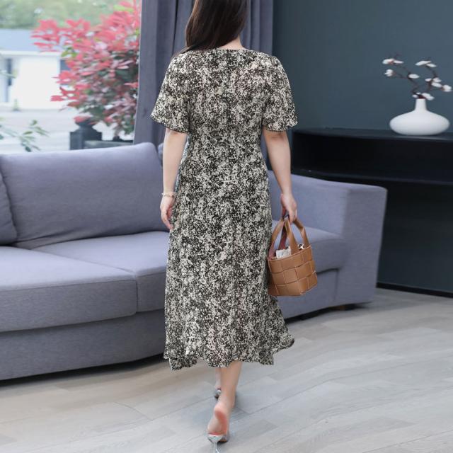 フレアスリーブシャーリングワンピース