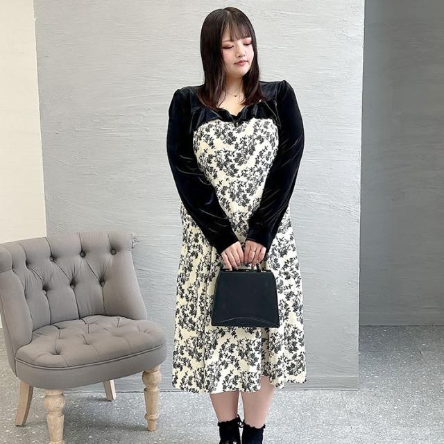 胸元切替え花柄フレアワンピース