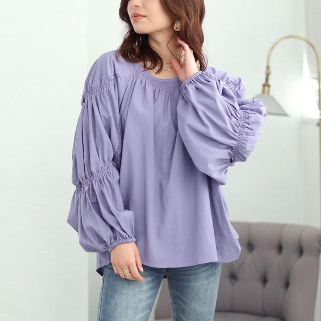 ボリュームスリーブシャーリングブラウス