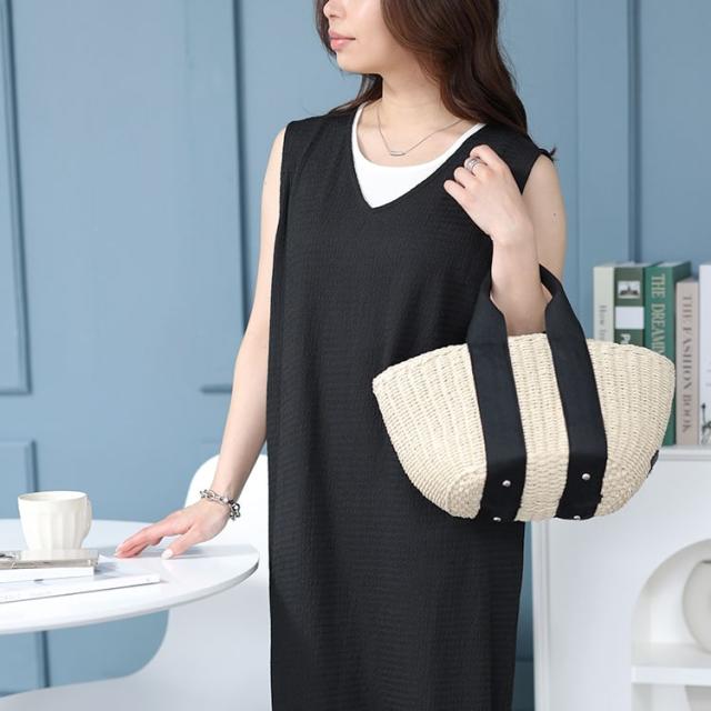 バックスリットシャーリングワンピース