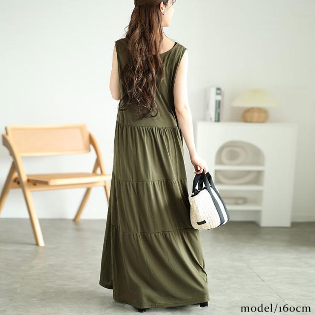 Vネックノースリーブティアードワンピース