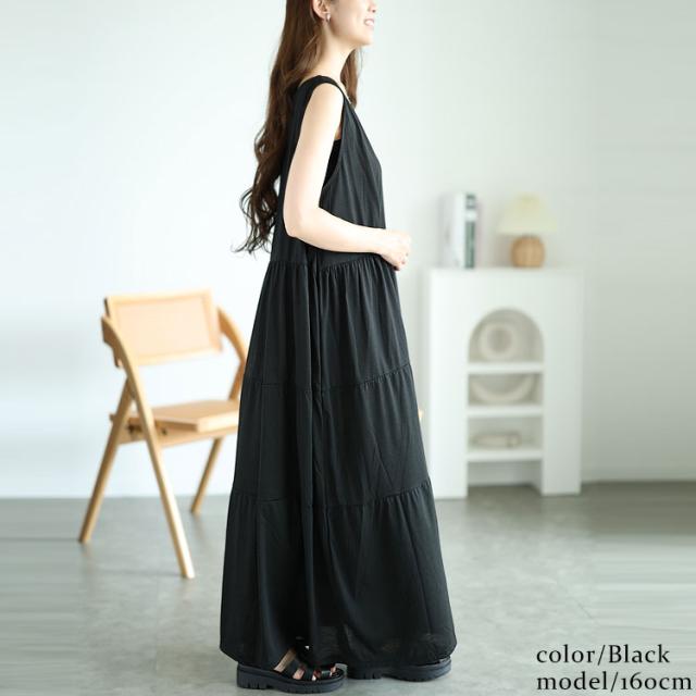 Vネックノースリーブティアードワンピース