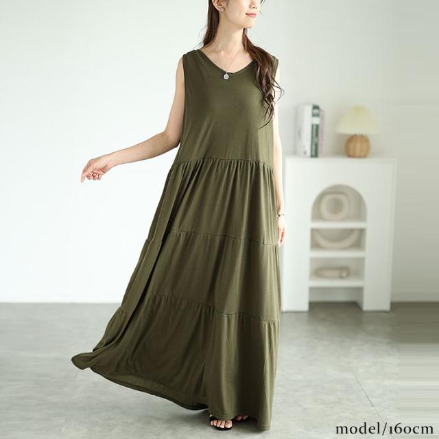 Vネックノースリーブティアードワンピース