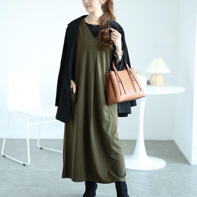 バックスリットフロントタックジャンパースカート