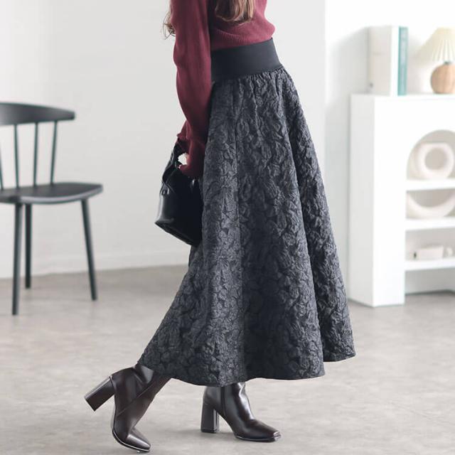 フラワージャガード太リブボリュームフレアスカート