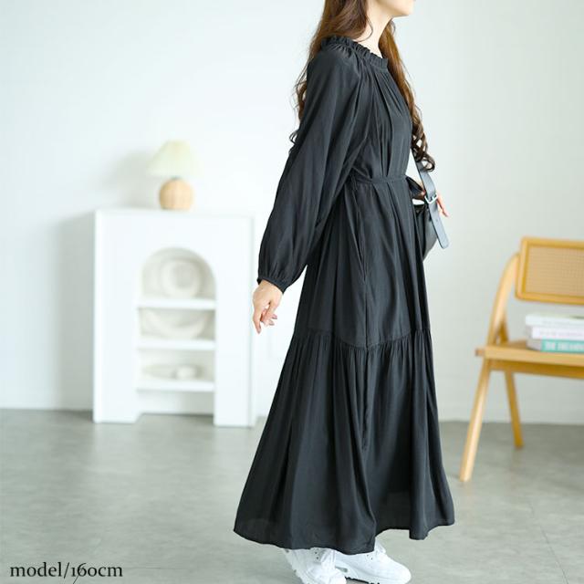 フリルネックティアードワンピース