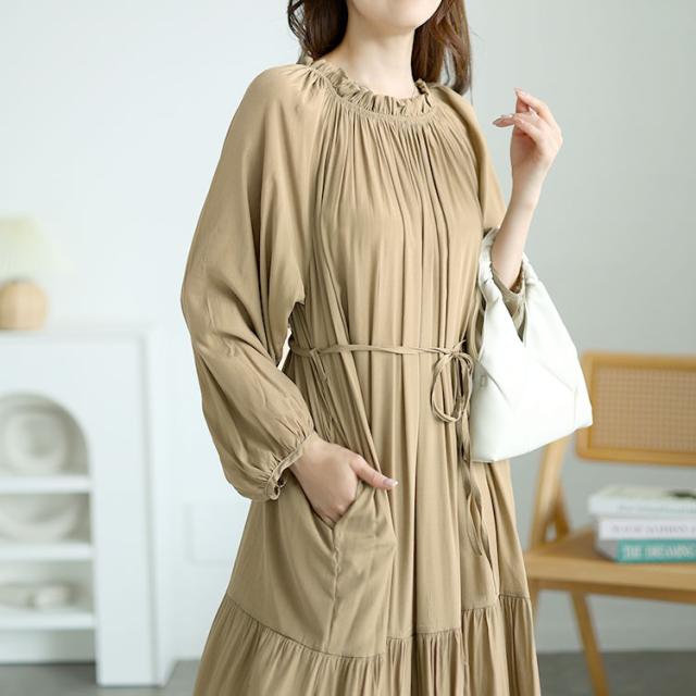 フリルネックティアードワンピース