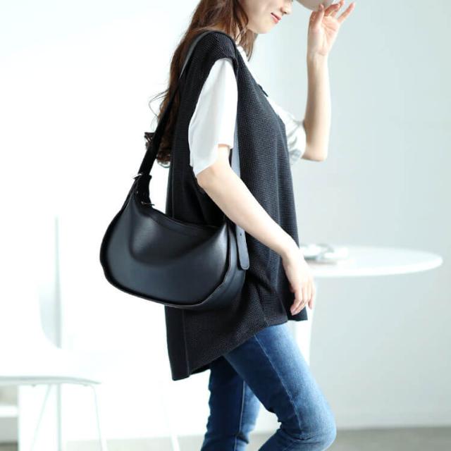 深Vネック後ろタックコクーンベスト