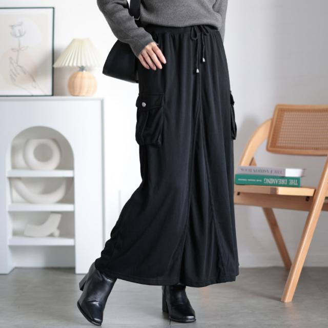 スウェットカーゴスカート