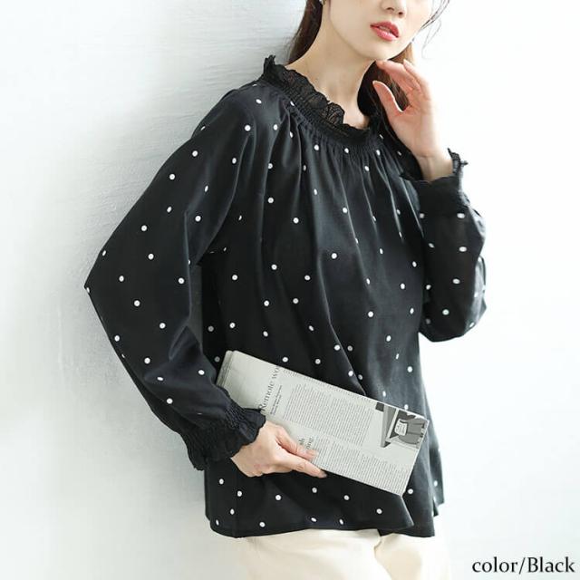 襟袖シャーリングドット柄コットンブラウス