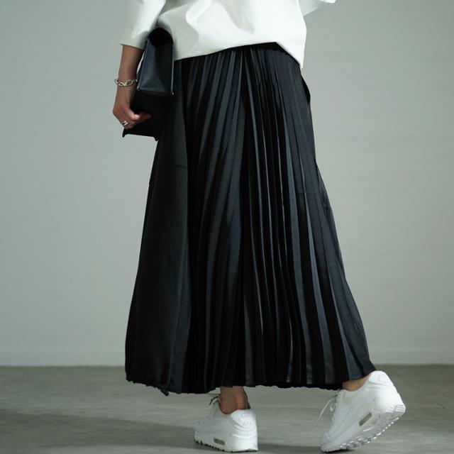 プリーツ切り替えバルーンスカート