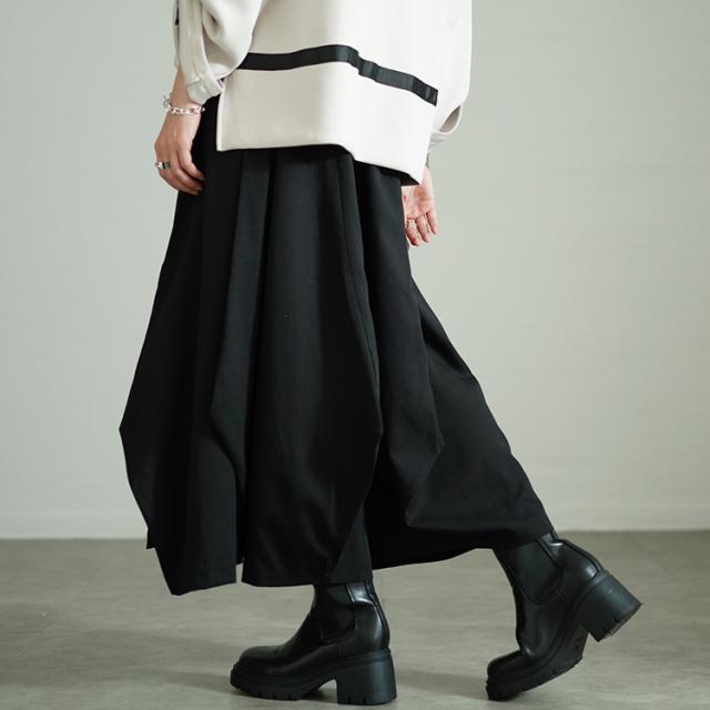 変形ワイドバルーンパンツ