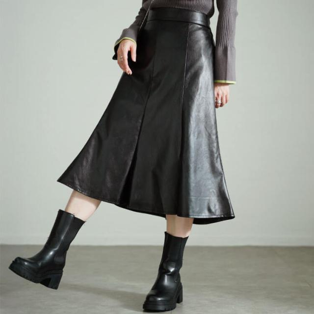フェイクレザーミモレ丈マーメイドスカート