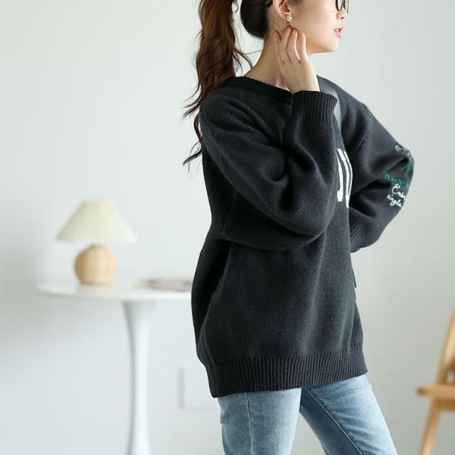 ロゴジャガードニット