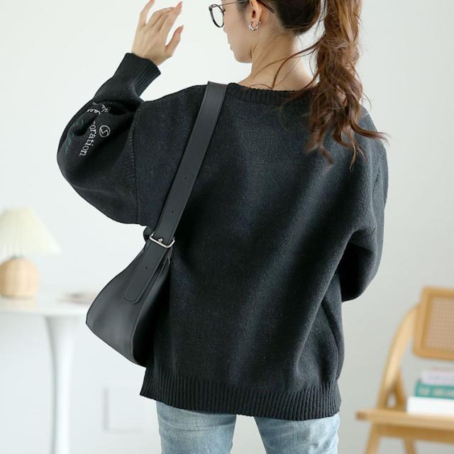 ロゴジャガードニット