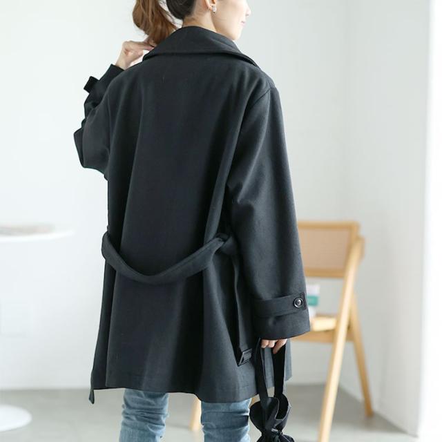 ベルト付きダブルボタンコート