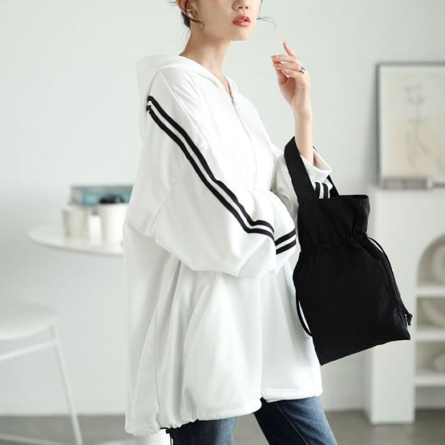 裾ドロストハーフジップラインパーカー