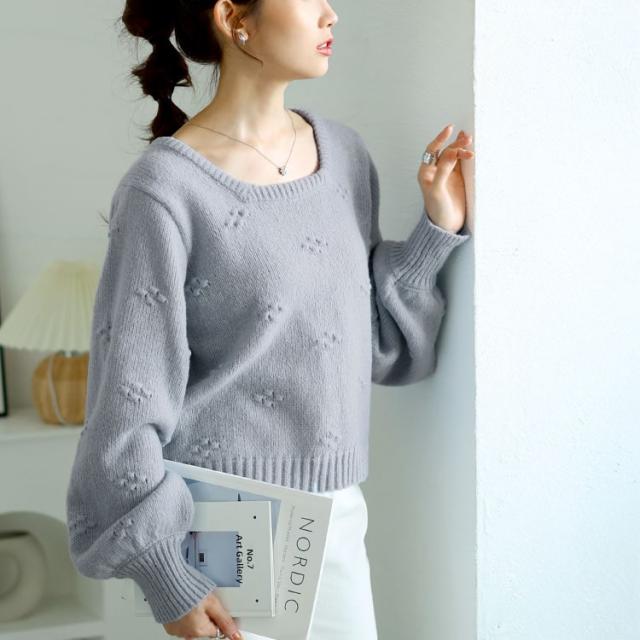 ボリューム袖スクエアネックニット