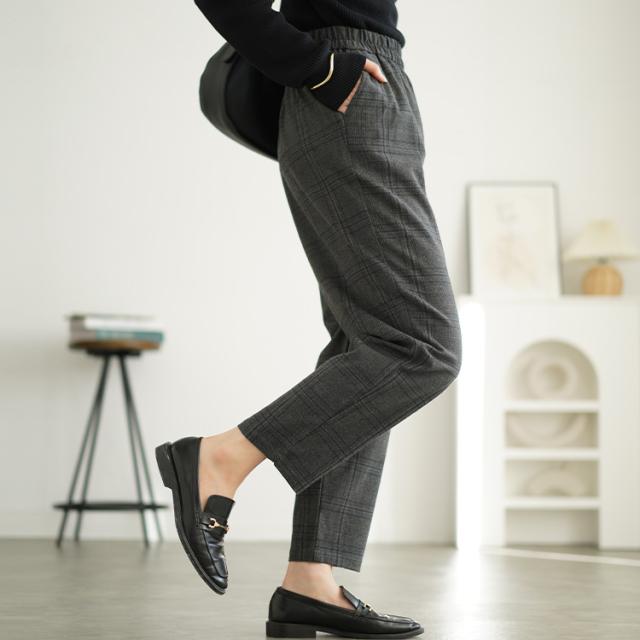 チェック柄メルティストレッチ微起毛テーパードパンツ