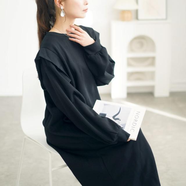 肩フリルスウェットワンピース