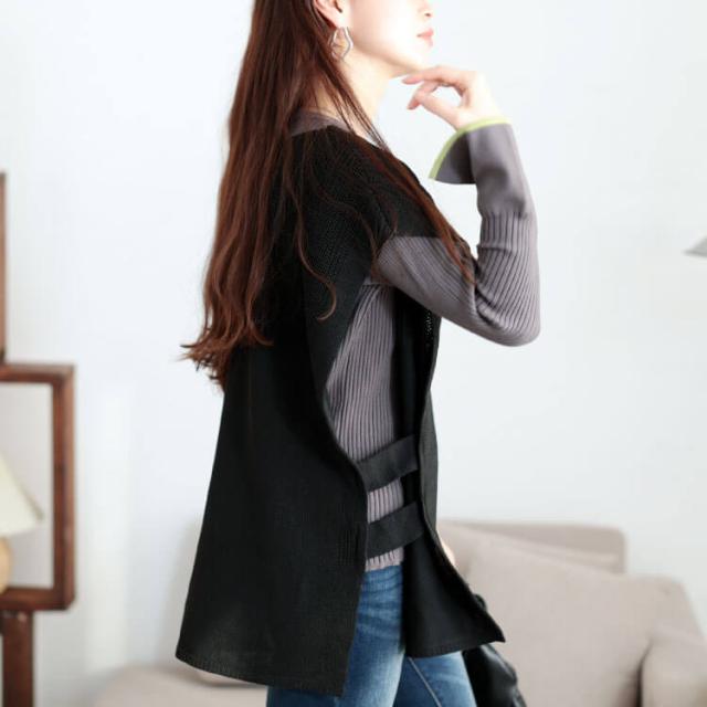 サイドベルト編み地切り替えニットベスト