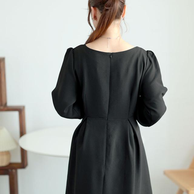 ビジュー付きハートネックロングワンピース