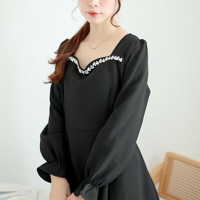 ビジュー付きハートネックロングワンピース