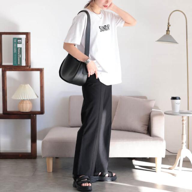 センターシームブーツカットパンツ