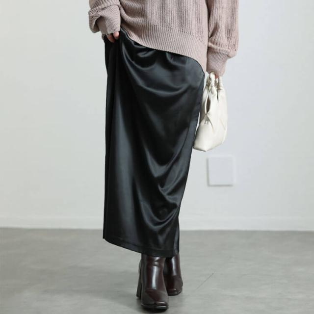 ストレッチサテンナロースカート