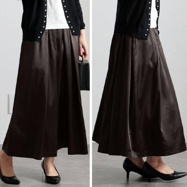 ストレッチサテンタックフレアスカート