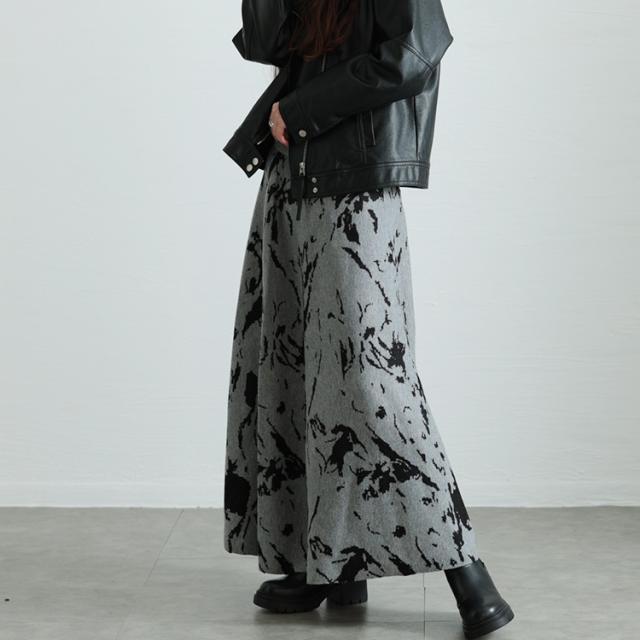 マーブル柄ジャガードニットフレアスカート