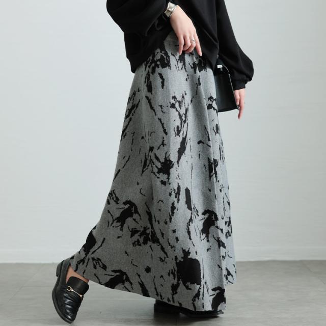 マーブル柄ジャガードニットフレアスカート