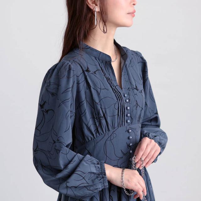 ウエスト切り替えピンタック花柄ワンピース