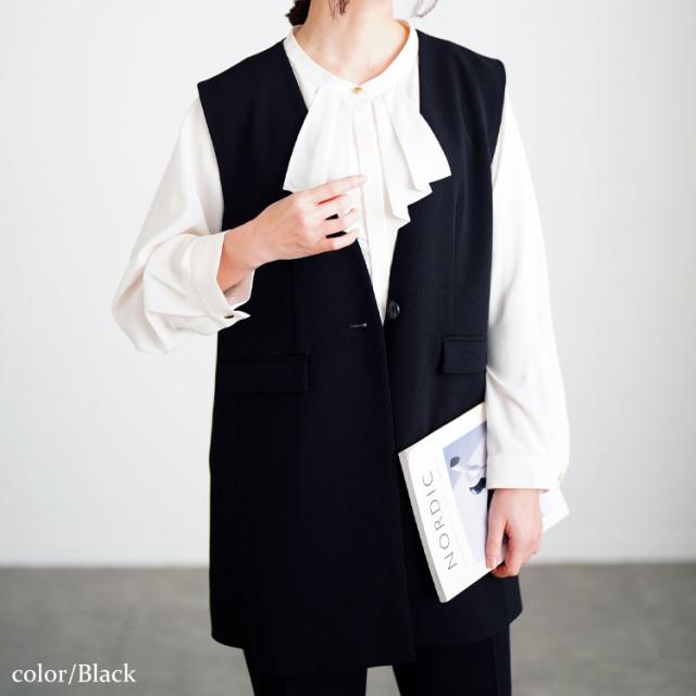 シワになりにくいパネルラインストレッチベスト