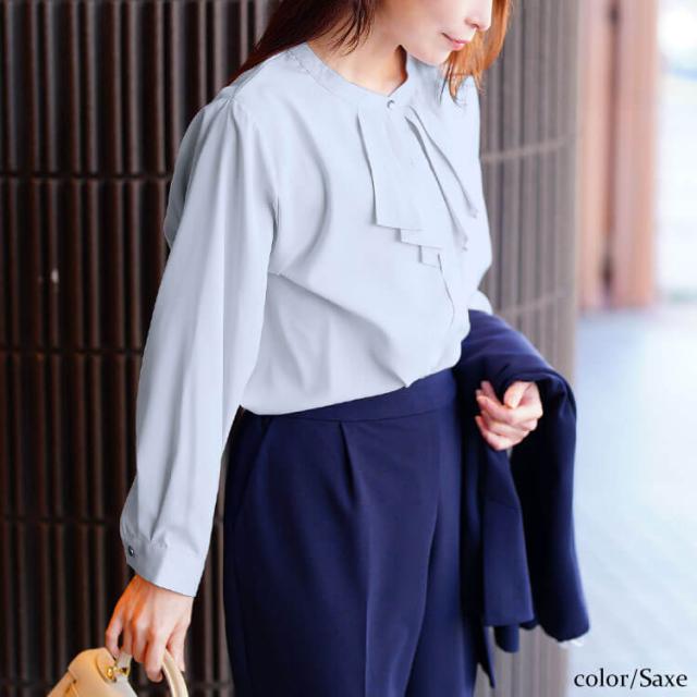 タックラッフルストレッチブラウス