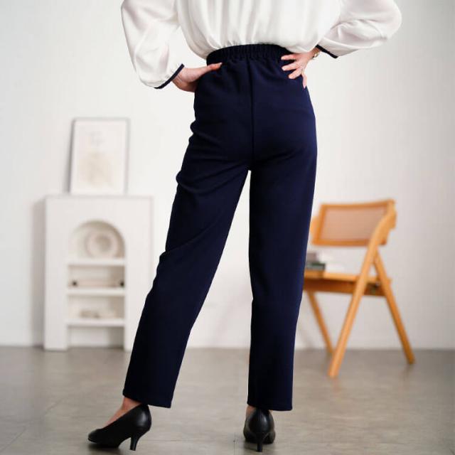 センタータックテーパードパンツ