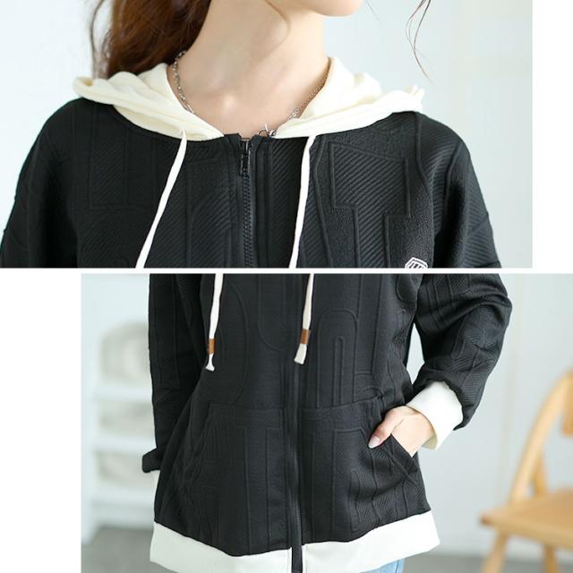 バックロゴジップアップパーカー