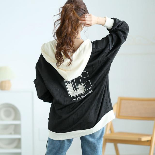 バックロゴジップアップパーカー