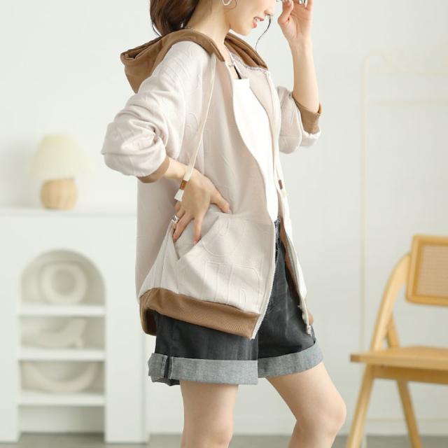 バックロゴジップアップパーカー